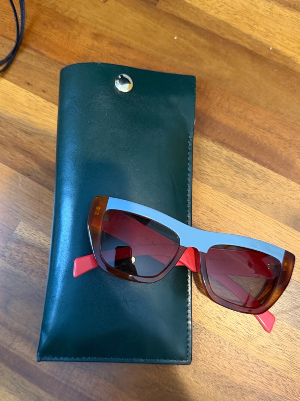 MARNI- Two-Tone Cat Eye Sunglasses in White and Amber